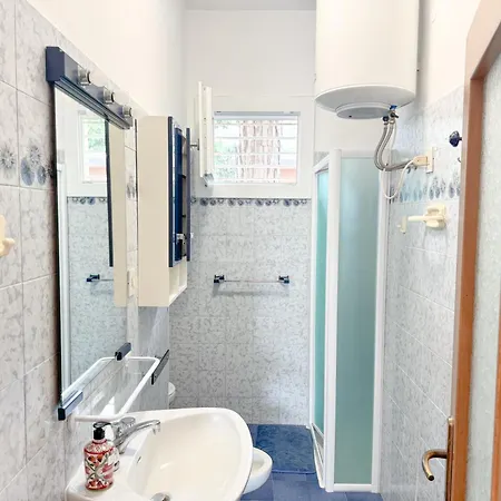 Villa Intera Casa, 100 M Dal Mare, Grande Giardino Lido di Jesolo