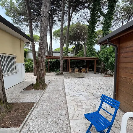 Villa Intera Casa, 100 M Dal Mare, Grande Giardino