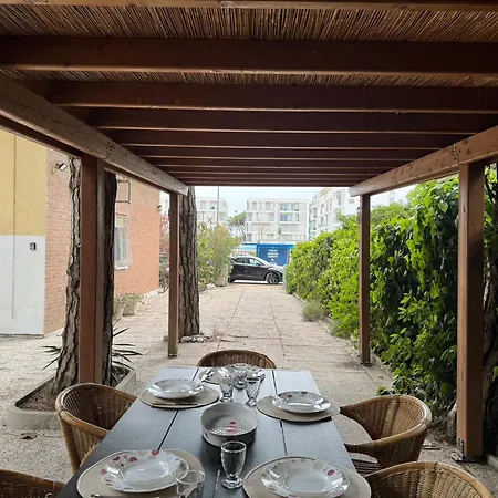 Intera Casa, 100 M Dal Mare, Grande Giardino Villa *