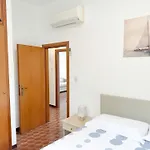 Intera Casa, 100 M Dal Mare, Grande Giardino Villa Lido di Jesolo