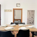 Intera Casa, 100 M Dal Mare, Grande Giardino Villa *
